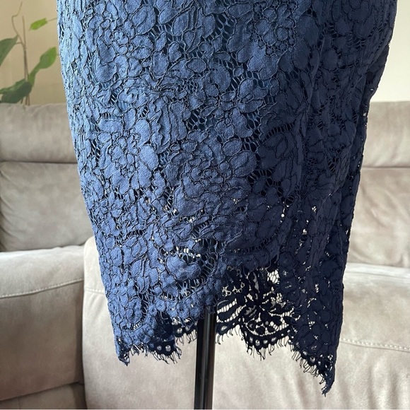 Lulus Navy Blue Flirting with Desire Floral Lace Bodycon Dress US M - Picture 6 of 8